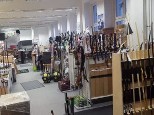 Local archery ranges Berlin buy bows arrows near you